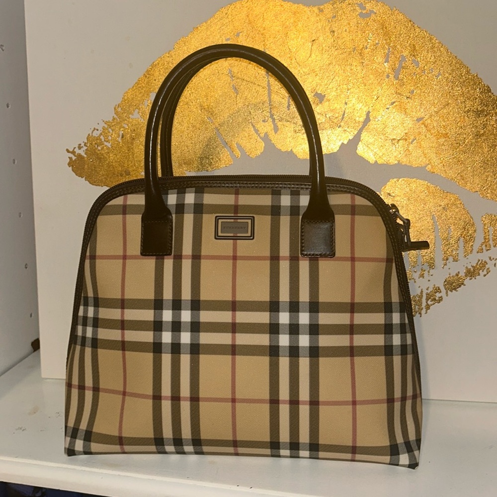 Burberry Vintage Nova Check Nylon Hand Bag in Beige